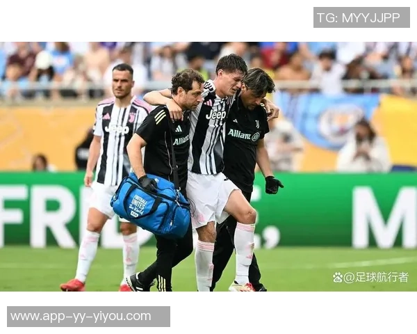 足球比赛中意外受伤脚踝撞击的原因及预防措施探讨